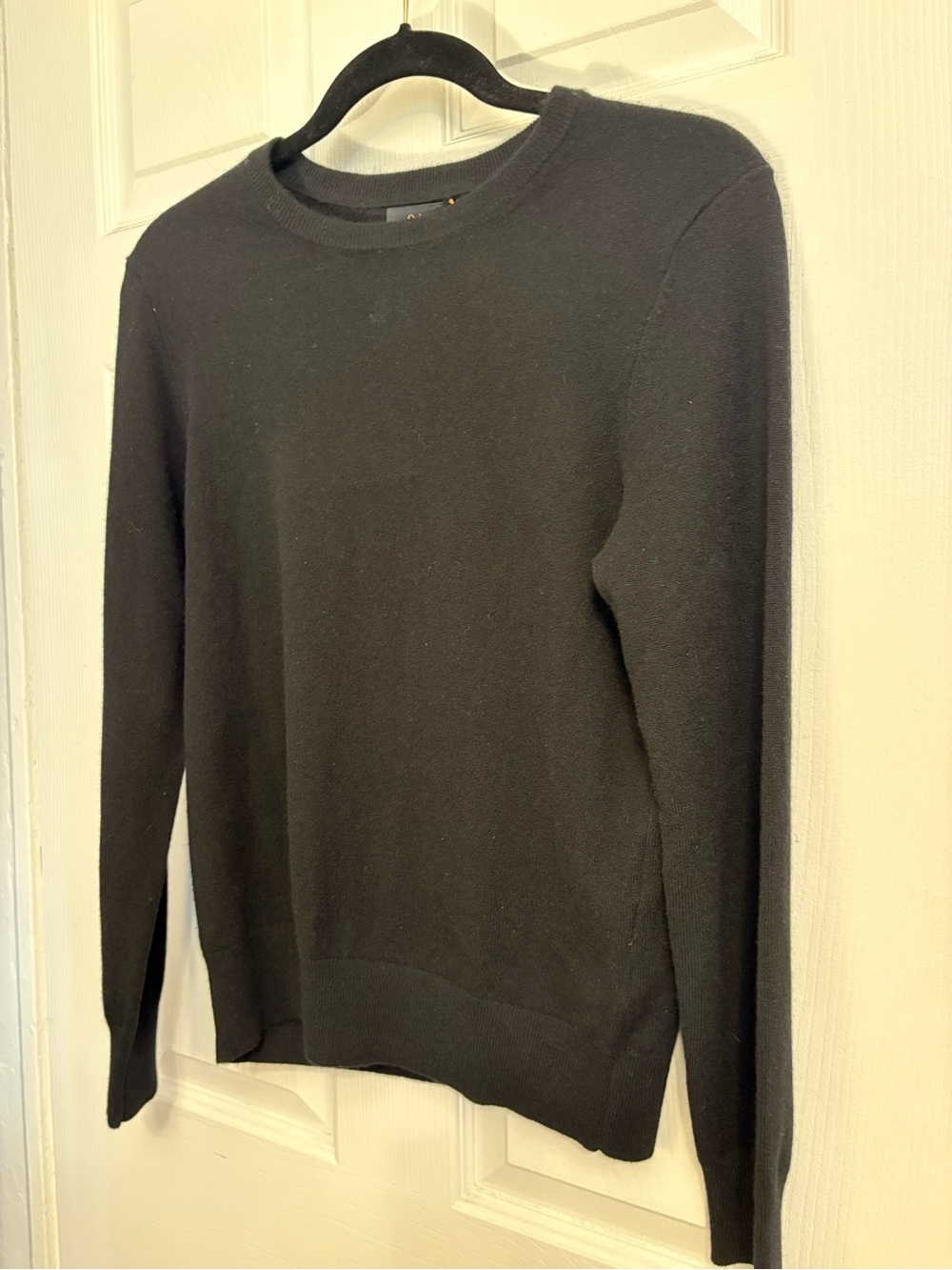 Quince 100% Mongolian Cashmere Black Crewneck Sweater Medium NWT $148 Retail - Picture 8 of 9